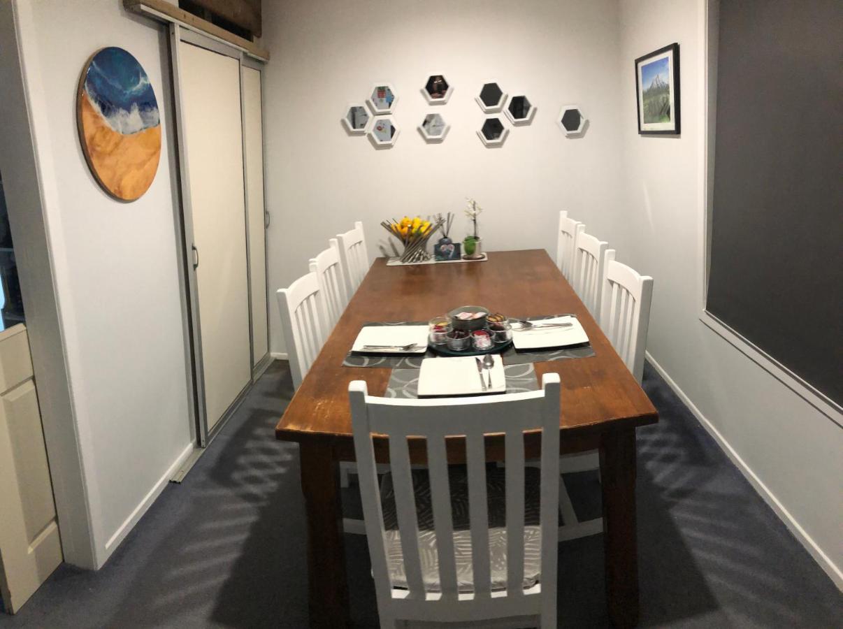 Inglewood Shared Home Bnb New Plymouth Bagian luar foto