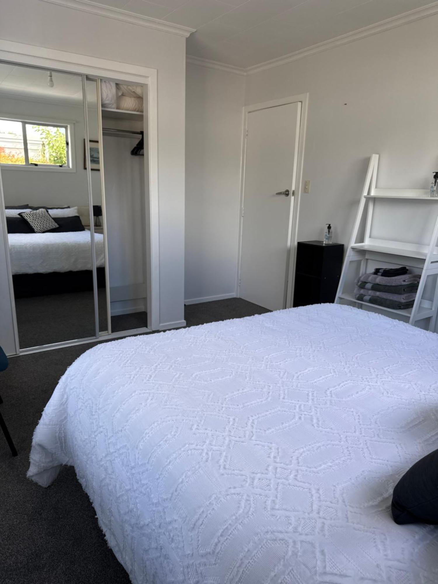 Inglewood Shared Home Bnb New Plymouth Bagian luar foto