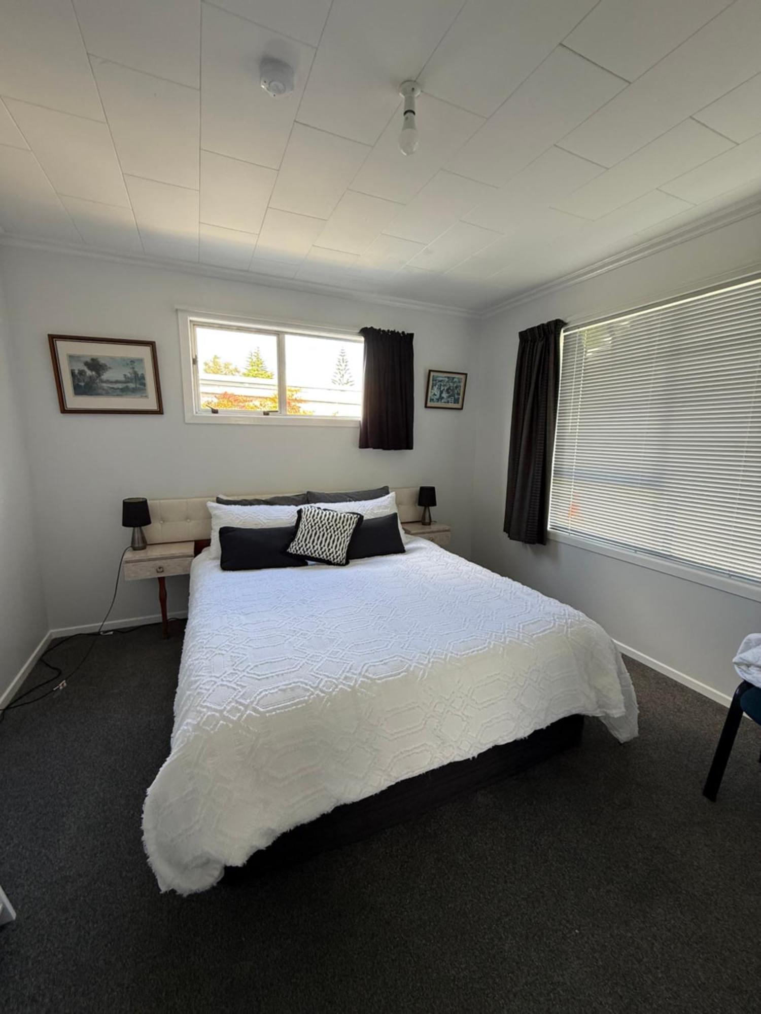 Inglewood Shared Home Bnb New Plymouth Bagian luar foto