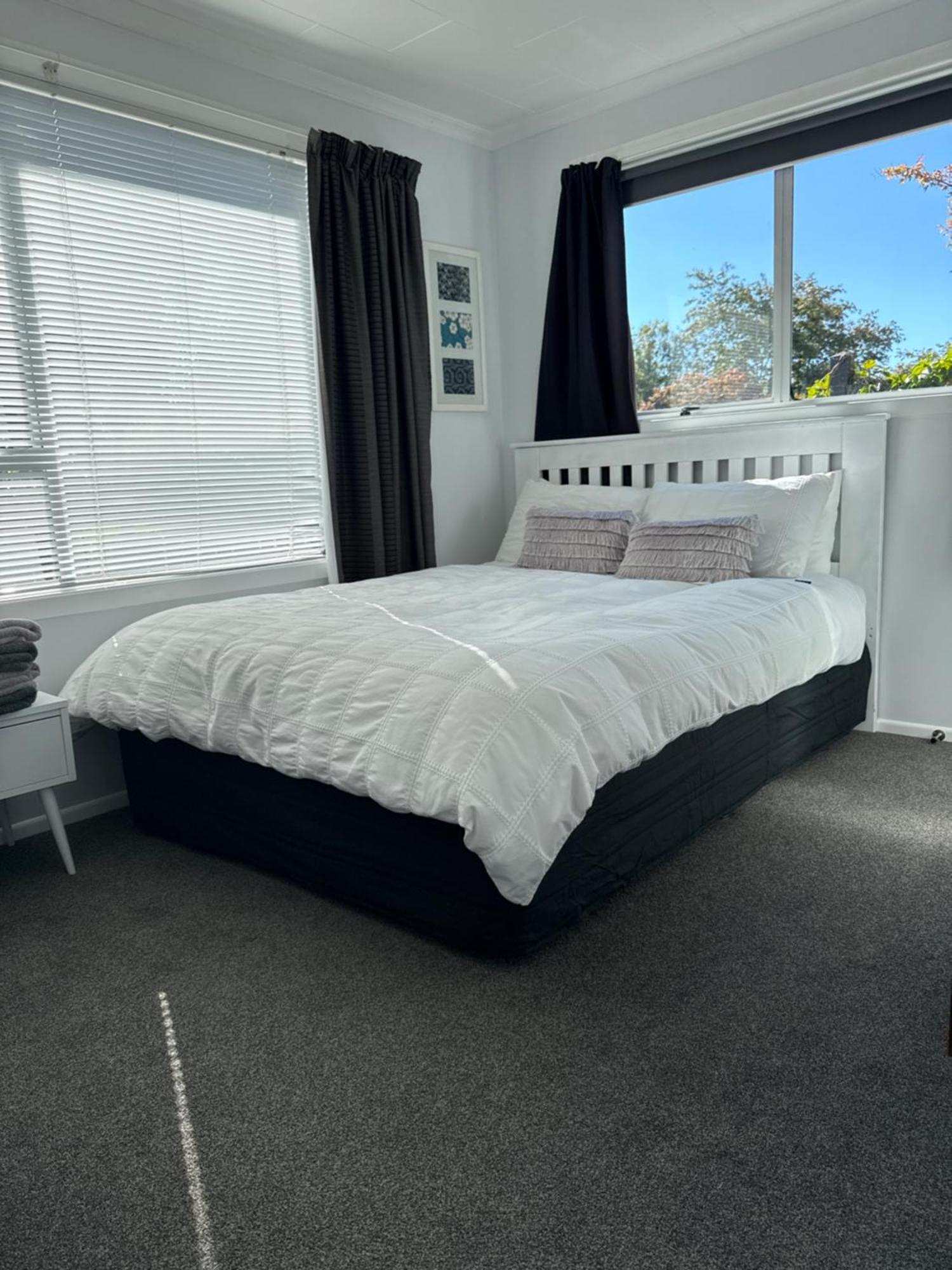 Inglewood Shared Home Bnb New Plymouth Bagian luar foto